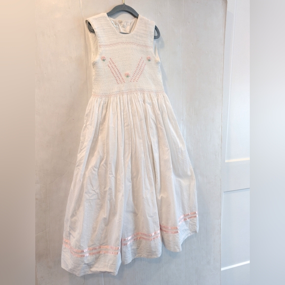 Strasburg Other - STRASBURG Girls Elegant Smocked Embroidered White Sleeveless Dress Size 10